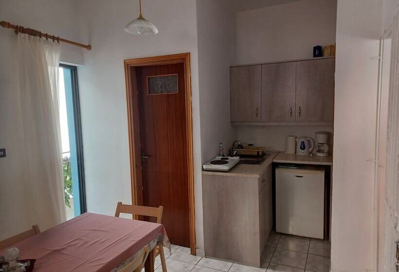 Argiro Studios And Apartments