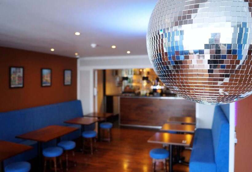 בית מלון כפרי Bluewaters