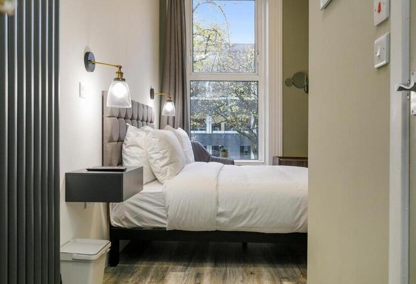 בית מלון כפרי Number 11 By The Warren Collection