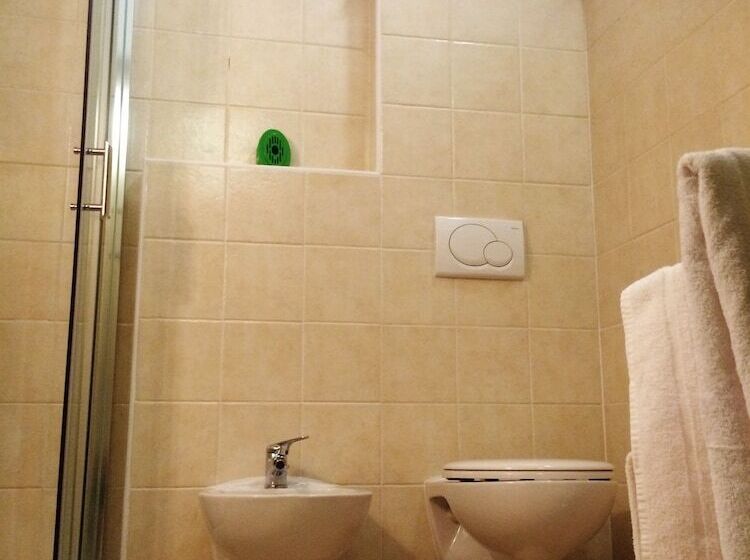 בית מלון כפרי Agriturismo Cascina Scola