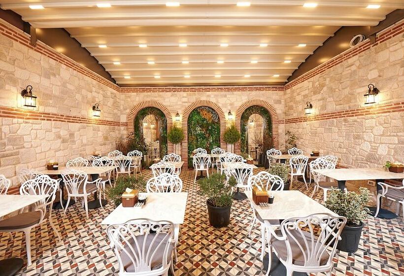 Saratoga Hotel Sultanahmet