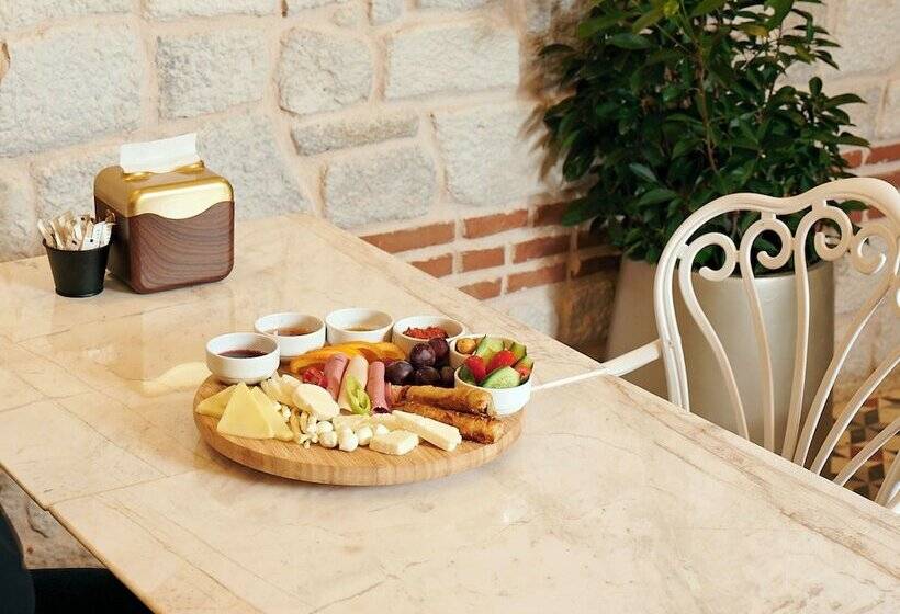 Saratoga Hotel Sultanahmet