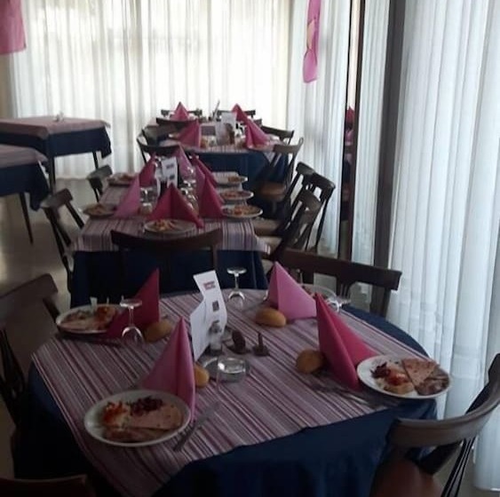 ホテル Villa Rosa