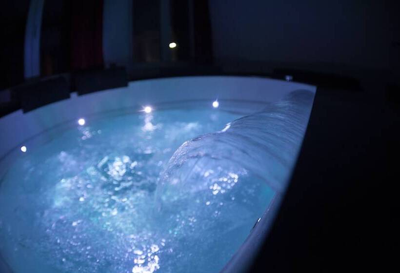 پانسیون 4roomz