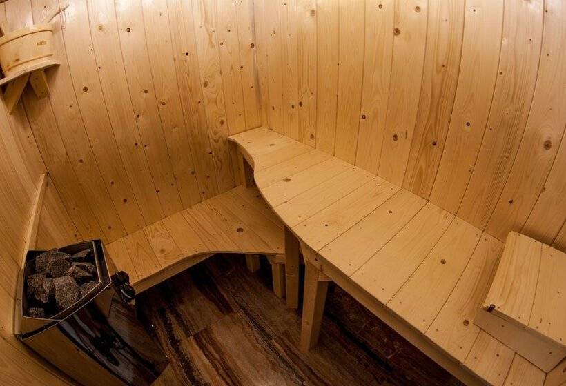 پانسیون 4roomz