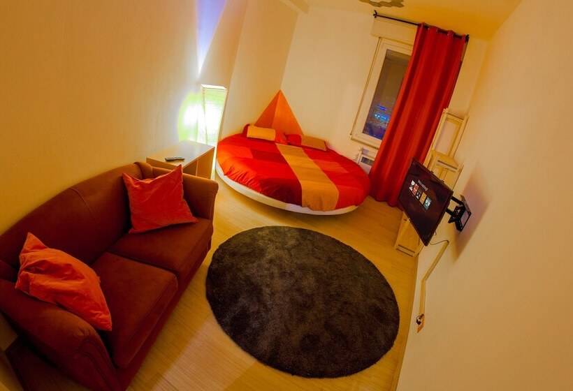 پانسیون 4roomz