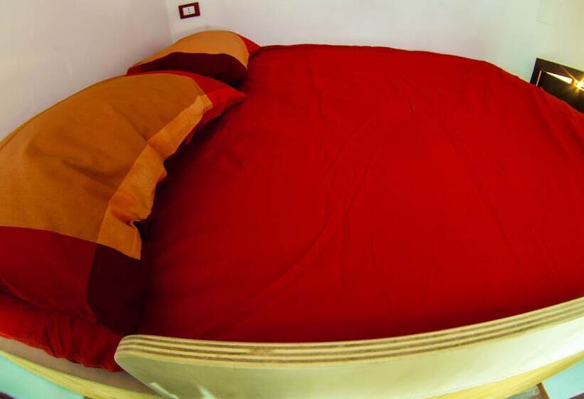 پانسیون 4roomz