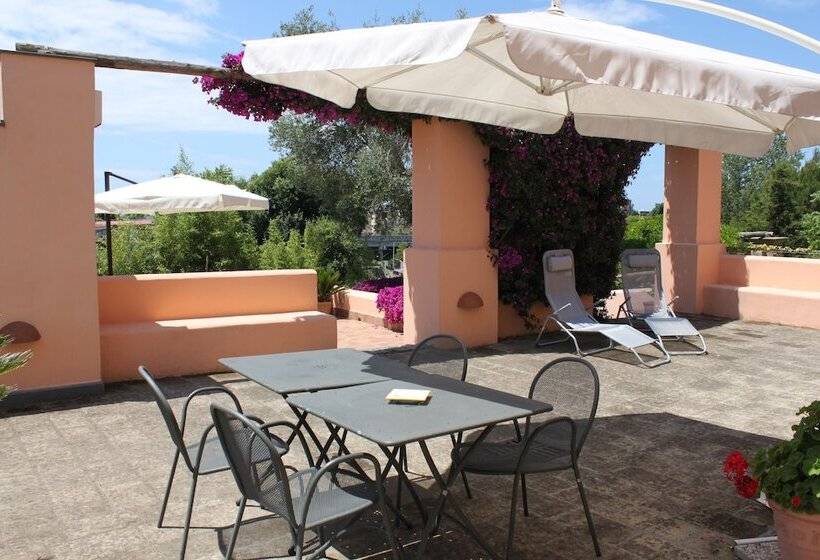 펜션 Flegrea House Casa Rosa