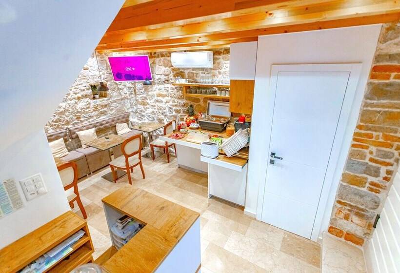 بنسيون L U X E Split Luxury Rooms