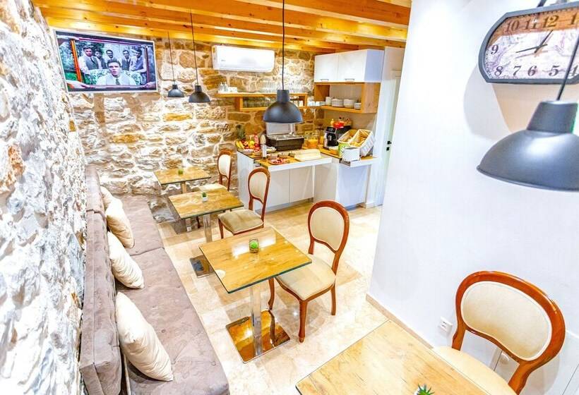 بنسيون L U X E Split Luxury Rooms