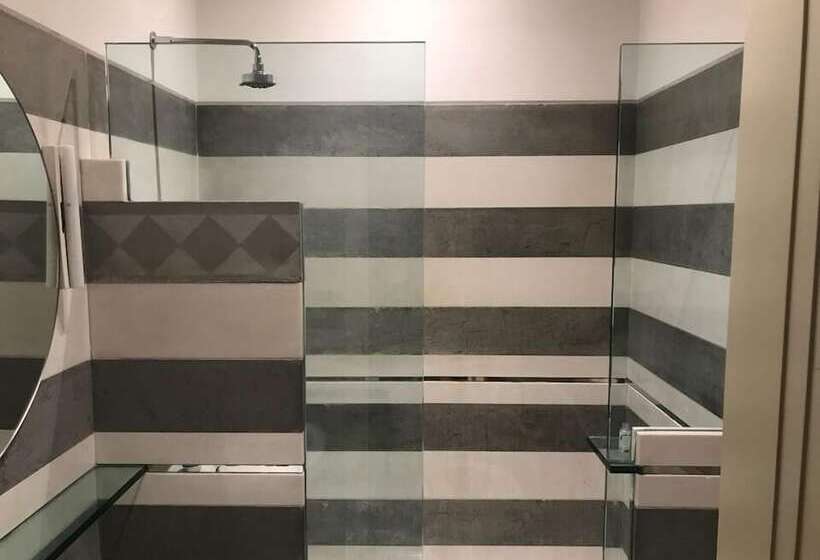 פנסיון Magia At Colosseum