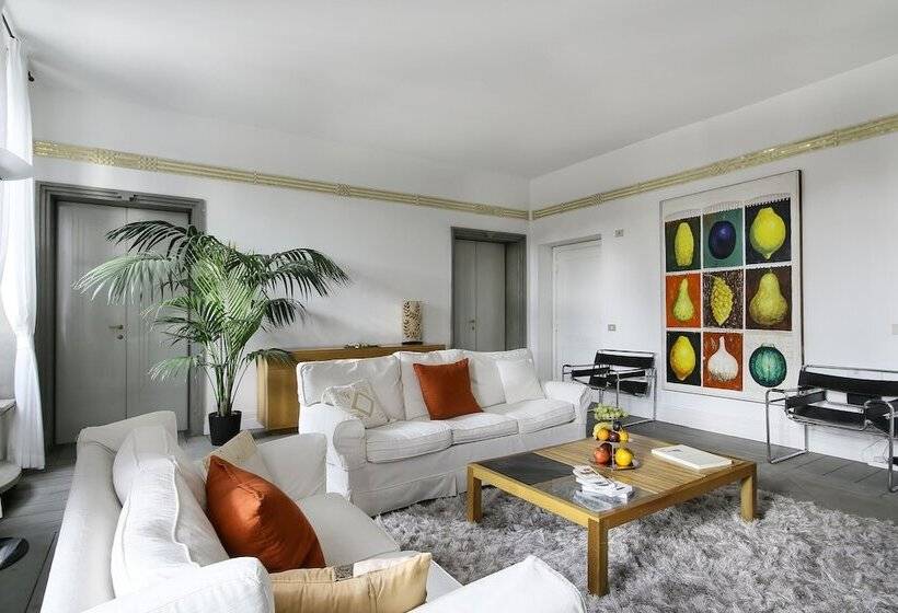 פנסיון Magia At Colosseum