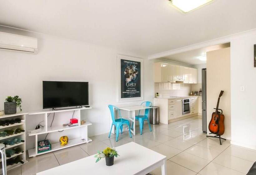 2 Bedroom Apartment On The Gold Coast