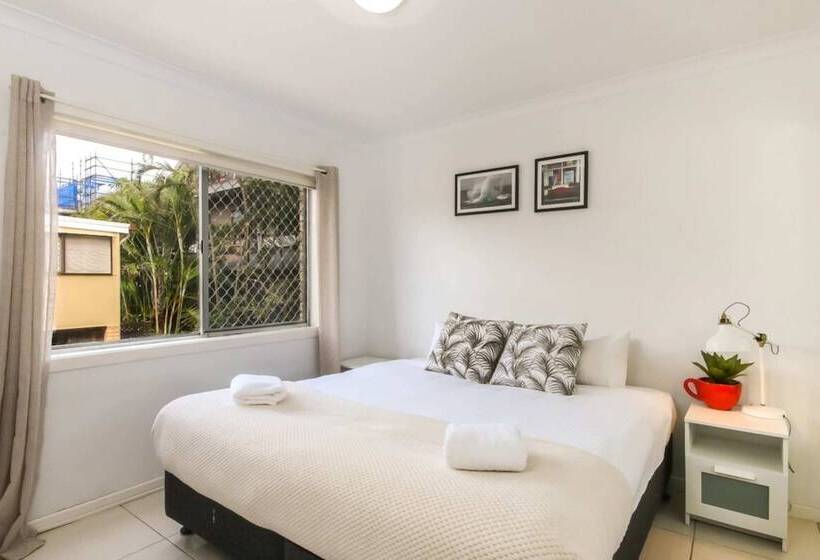 2 Bedroom Apartment On The Gold Coast