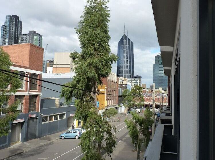 Australian Home Away At Market Square Melbourne