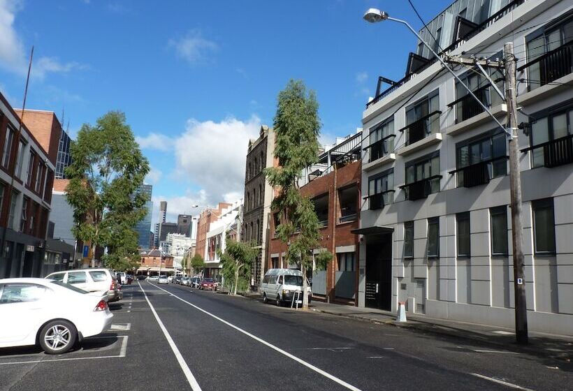 Australian Home Away At Market Square Melbourne