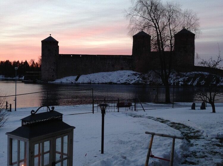 مبيت وإفطار Lossiranta Lodge