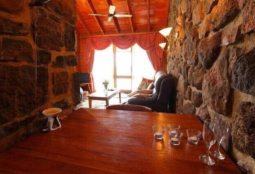 Bed and Breakfast Tuki Retreat