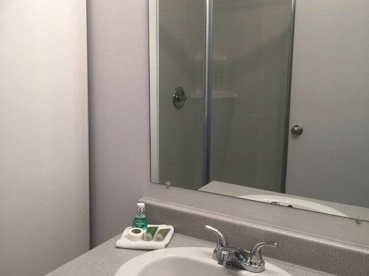 Duvernay Studios And Suites