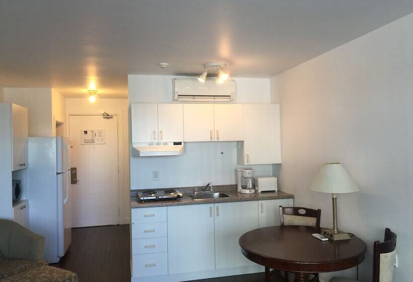 Duvernay Studios And Suites