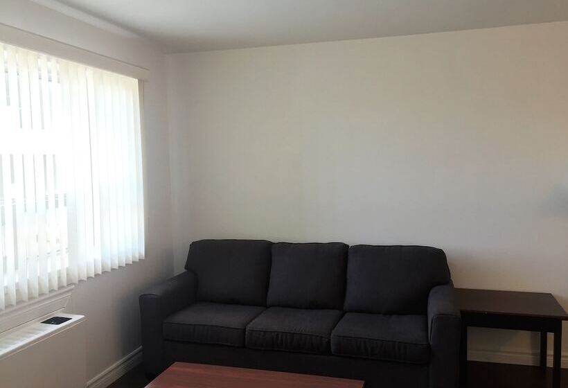 Duvernay Studios And Suites