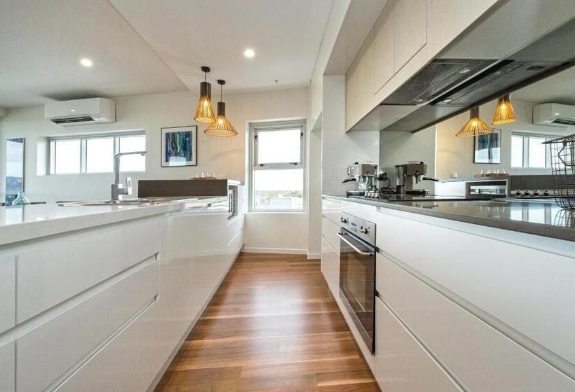 Empire Apartment Hotel Rockhampton