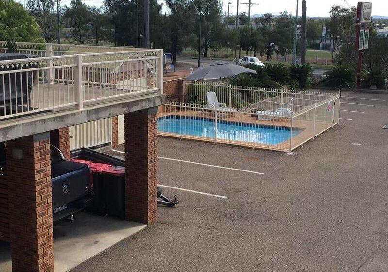Golf Links Motel