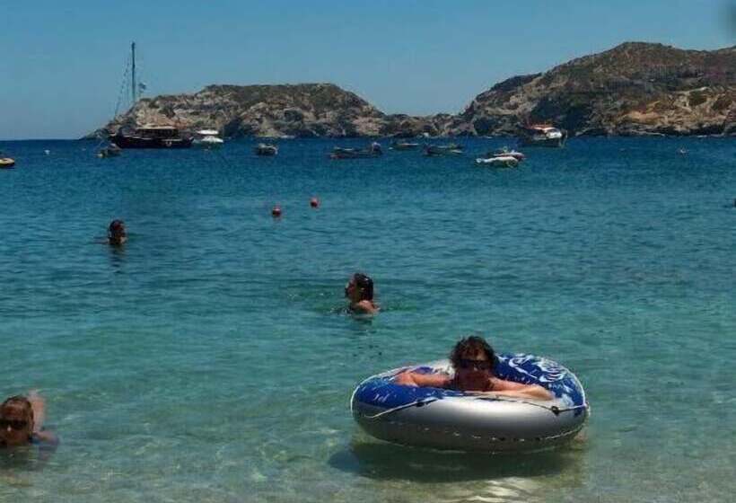 בית מלון כפרי Apollonia Apartments