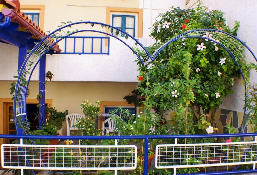 בית מלון כפרי Apollonia Apartments