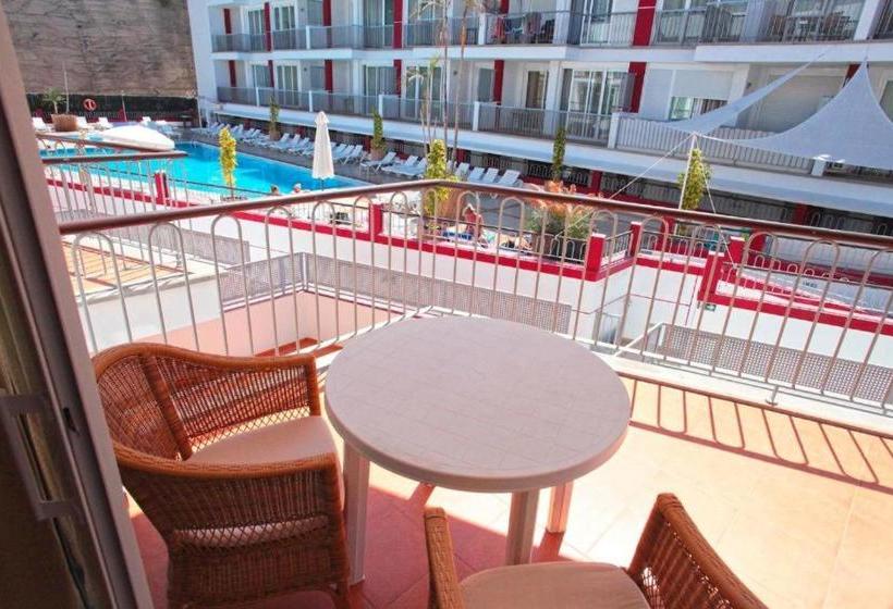 فندق Arena Suites