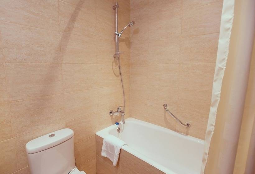 בית מלון כפרי Bardin