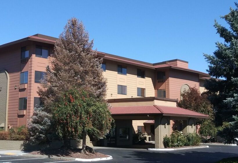 Отель Baymont By Wyndham Yakima Riverfront