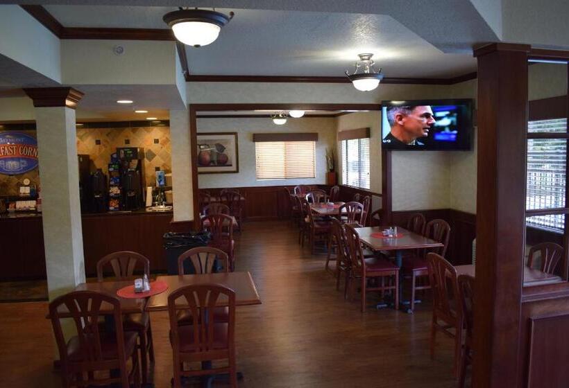 Отель Baymont By Wyndham Yakima Riverfront