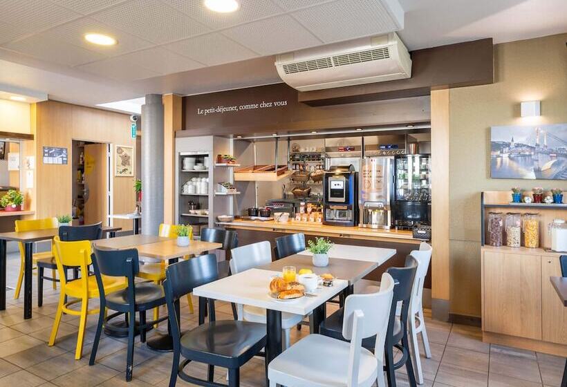 B&b Hotel Lyon Saint Bonnet Mi Plaine