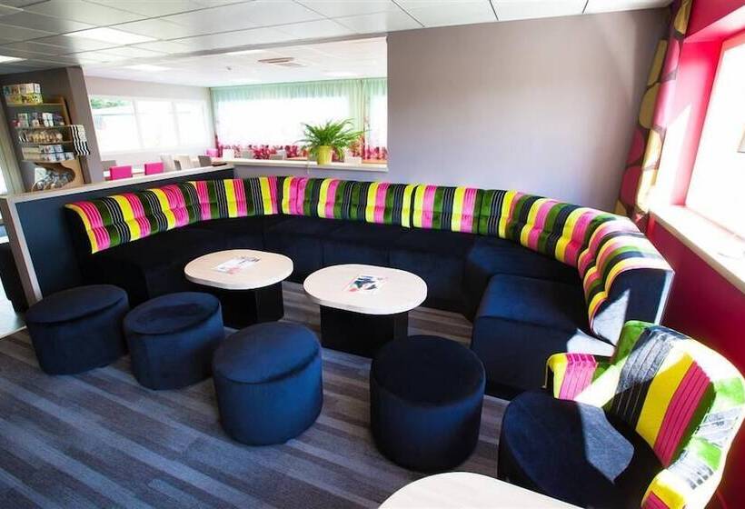 ホテル Hôtel Restaurant Bel Air Crevin   Axe Rennes Nantes