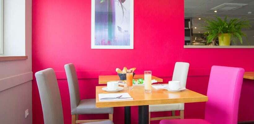 ホテル Hôtel Restaurant Bel Air Crevin   Axe Rennes Nantes