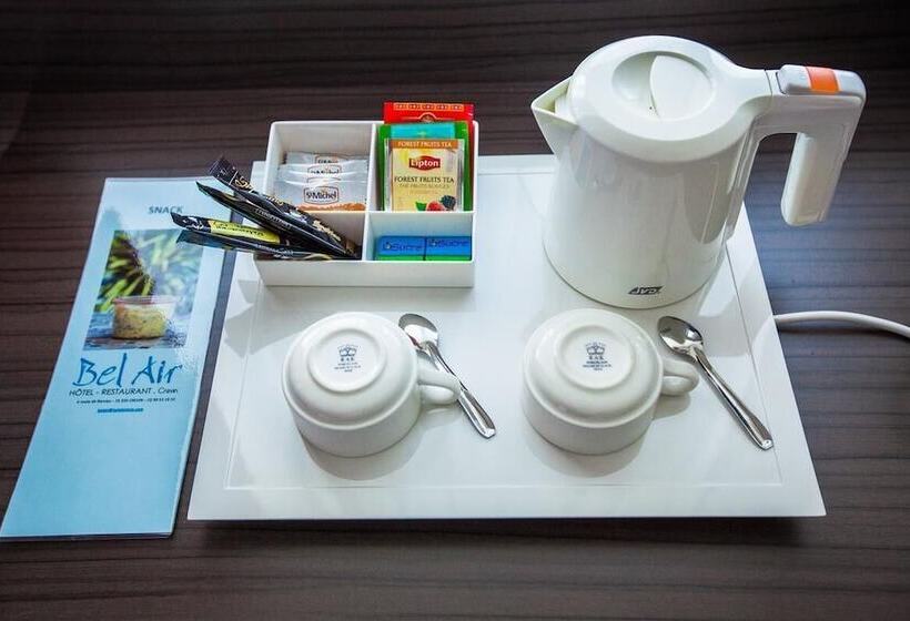 ホテル Hôtel Restaurant Bel Air Crevin   Axe Rennes Nantes