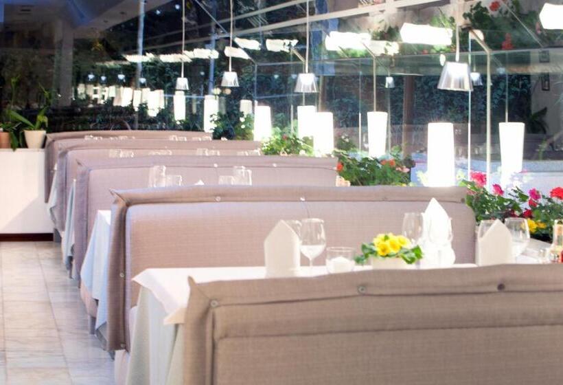 هتل Boban Luxury Suites