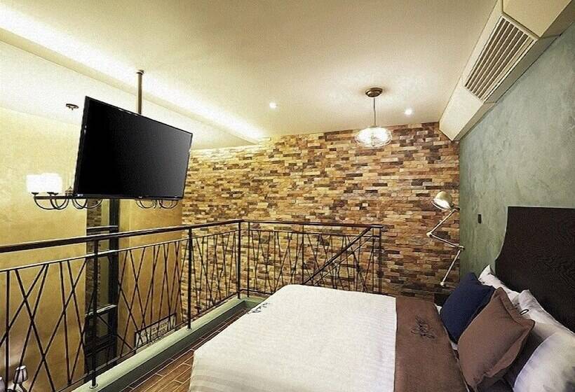 Отель Boutique 9