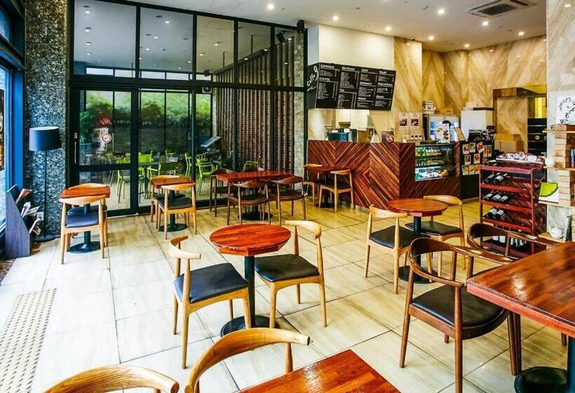 Отель Boutique 9