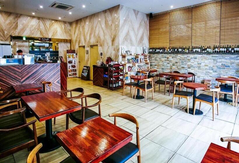 Отель Boutique 9