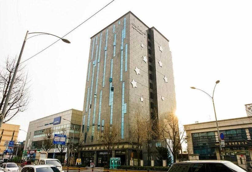 Отель Boutique 9