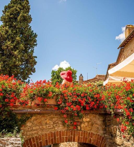 Отель Boutique Villa Liberty   Dépendance   Borgo Capitano Collection   Albergo Diffuso