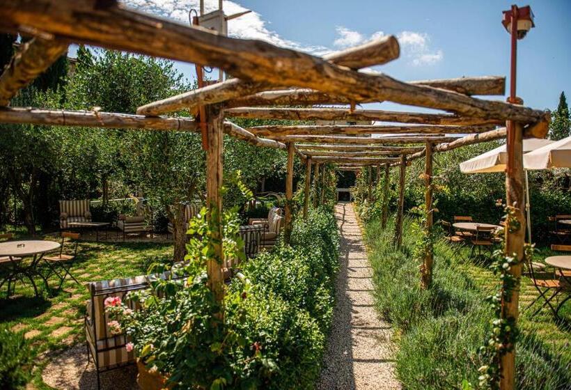 Отель Boutique Villa Liberty   Dépendance   Borgo Capitano Collection   Albergo Diffuso