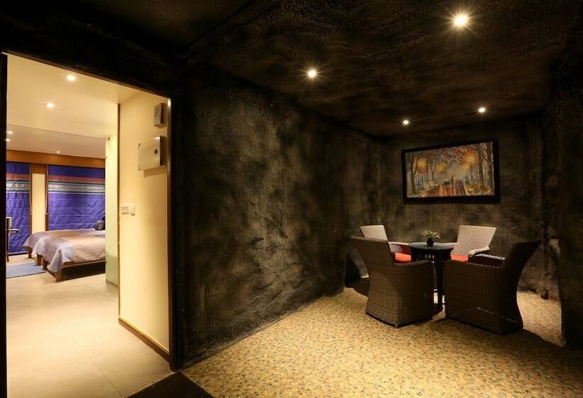 בית מלון כפרי Brys Caves