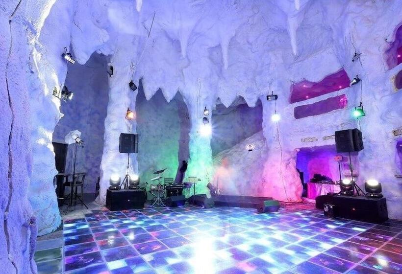 בית מלון כפרי Brys Caves