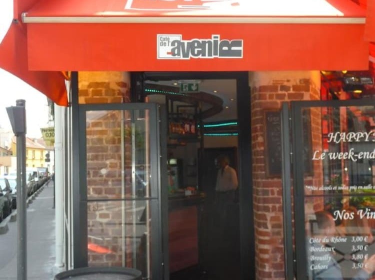 Отель Café Hôtel De L Avenir