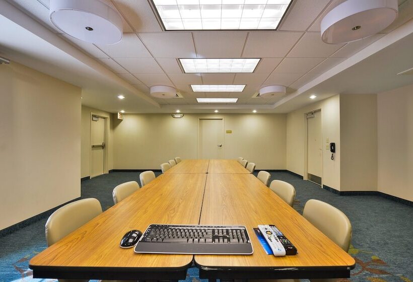 فندق Candlewood Suites Harrisburg Hershey, An Ihg