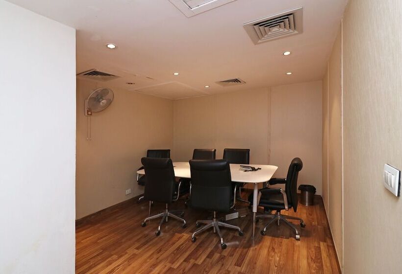 فندق Joy Inn & Suites