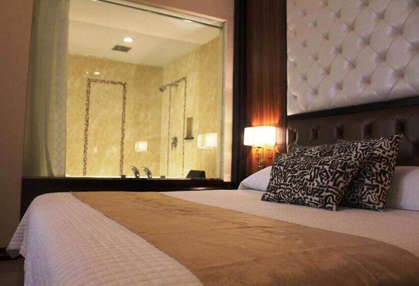 فندق Central Park Tower Resort